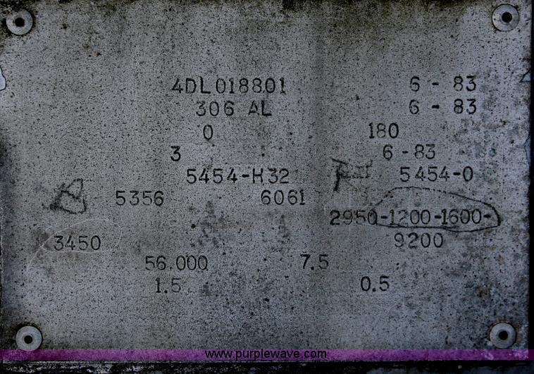 image for item G2887 1983 Fruehauf 45' tandem axle aluminum tanker trailer