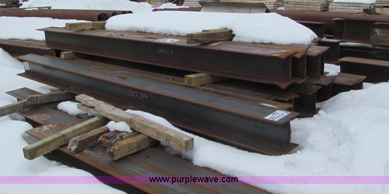 image for item G2926 Approx 56 pieces of assorted 10" H pile