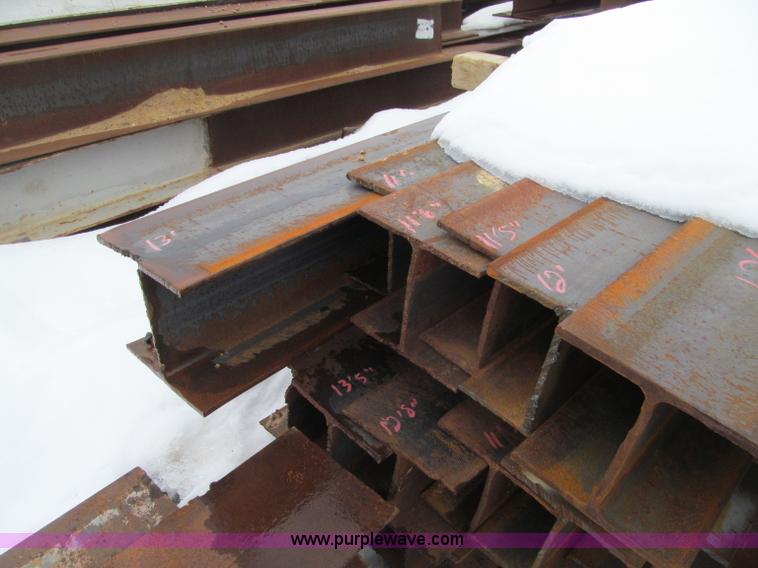 image for item G2926 Approx 56 pieces of assorted 10" H pile