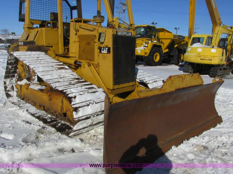 image for item A8504 1996 Caterpillar D4H LGP dozer