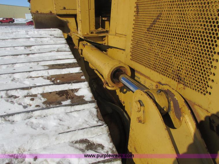 image for item A8504 1996 Caterpillar D4H LGP dozer