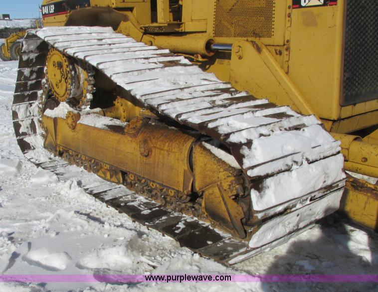 image for item A8504 1996 Caterpillar D4H LGP dozer