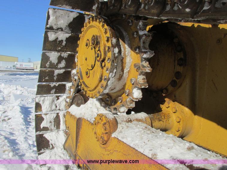 image for item A8504 1996 Caterpillar D4H LGP dozer
