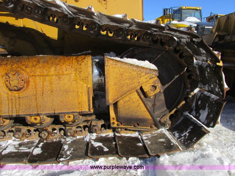 image for item A8504 1996 Caterpillar D4H LGP dozer