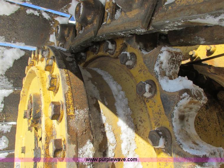 image for item A8504 1996 Caterpillar D4H LGP dozer