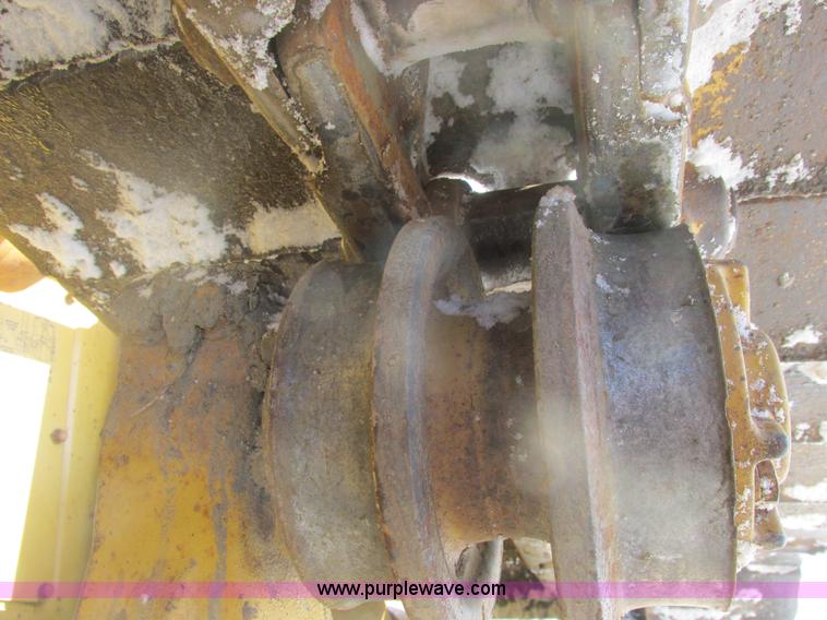 image for item A8504 1996 Caterpillar D4H LGP dozer