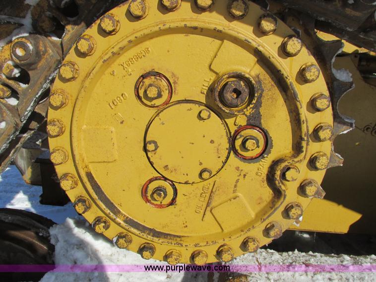 image for item A8504 1996 Caterpillar D4H LGP dozer