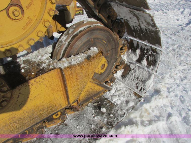 image for item A8504 1996 Caterpillar D4H LGP dozer