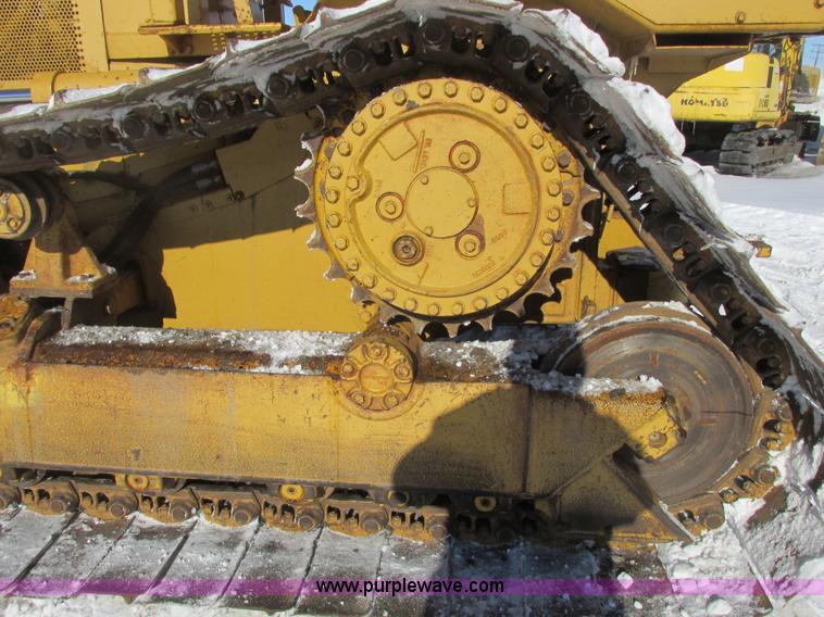 image for item A8504 1996 Caterpillar D4H LGP dozer