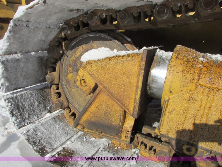 image for item A8504 1996 Caterpillar D4H LGP dozer