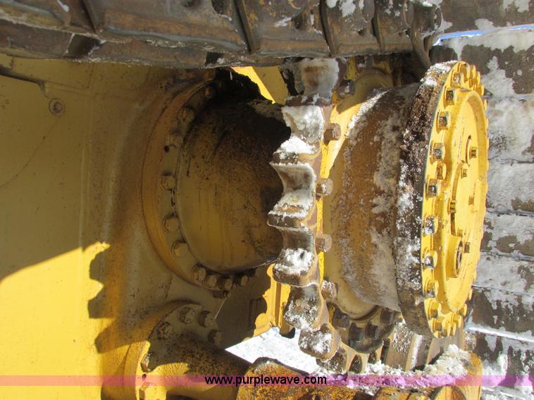 image for item A8504 1996 Caterpillar D4H LGP dozer