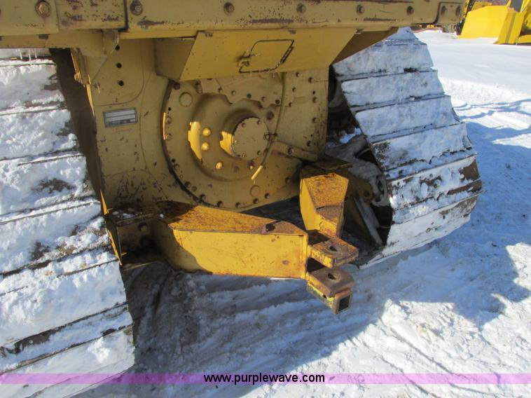 image for item A8504 1996 Caterpillar D4H LGP dozer
