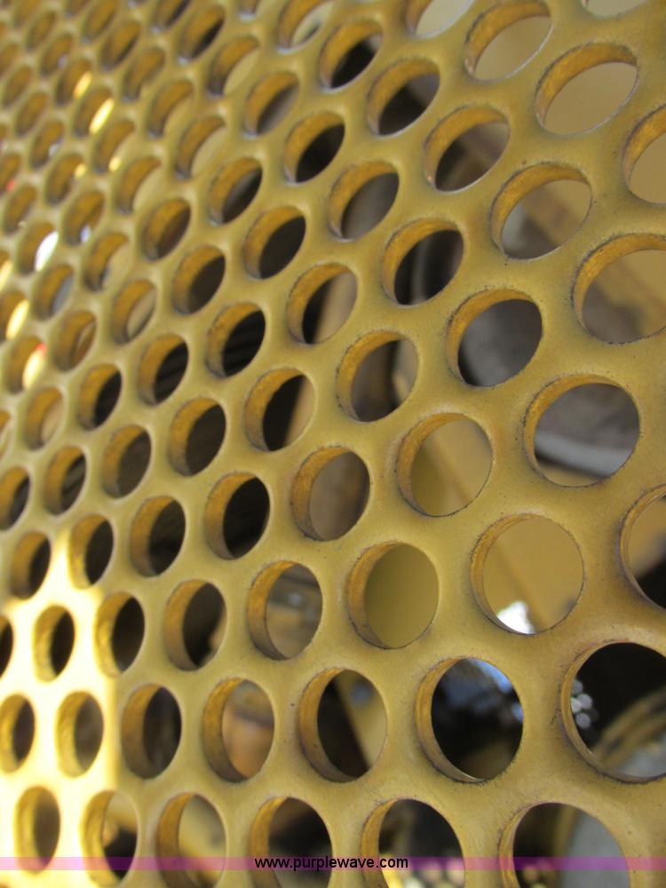 image for item A8504 1996 Caterpillar D4H LGP dozer