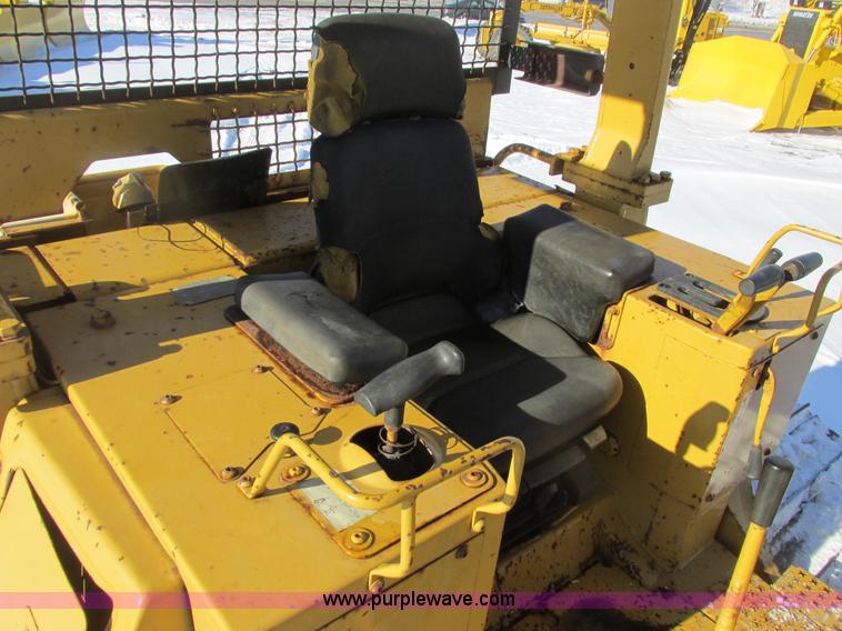 image for item A8504 1996 Caterpillar D4H LGP dozer