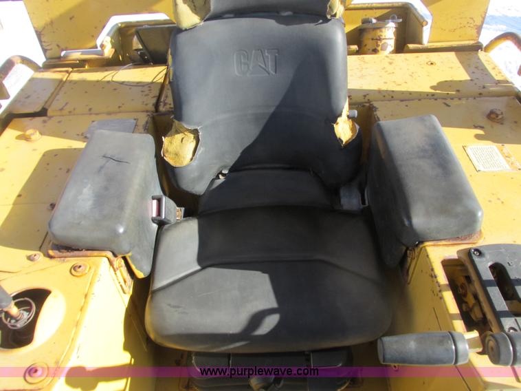image for item A8504 1996 Caterpillar D4H LGP dozer