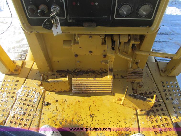 image for item A8504 1996 Caterpillar D4H LGP dozer