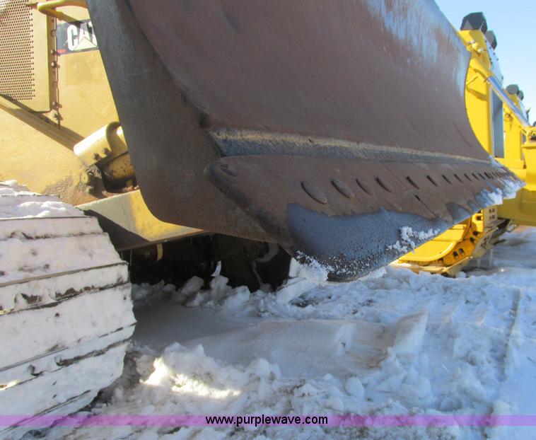 image for item A8504 1996 Caterpillar D4H LGP dozer