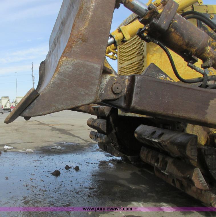 image for item A8506 1985 Komatsu D65P-8  dozer