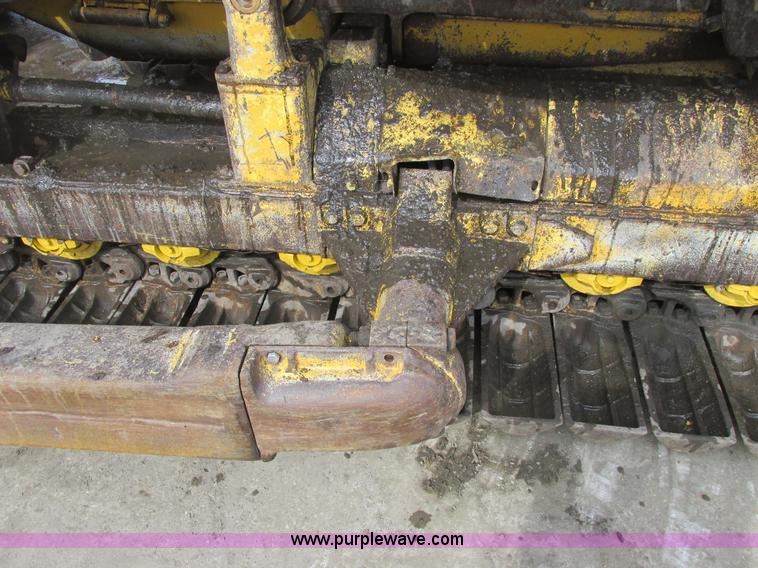 image for item A8506 1985 Komatsu D65P-8  dozer