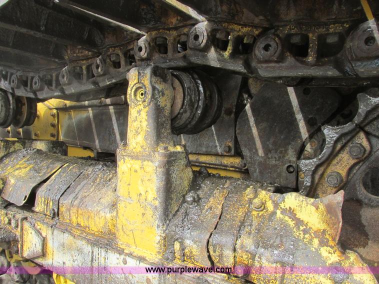 image for item A8506 1985 Komatsu D65P-8  dozer