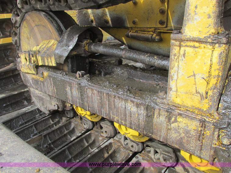 image for item A8506 1985 Komatsu D65P-8  dozer