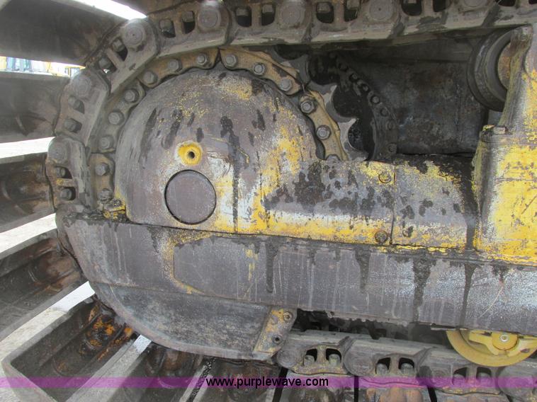 image for item A8506 1985 Komatsu D65P-8  dozer