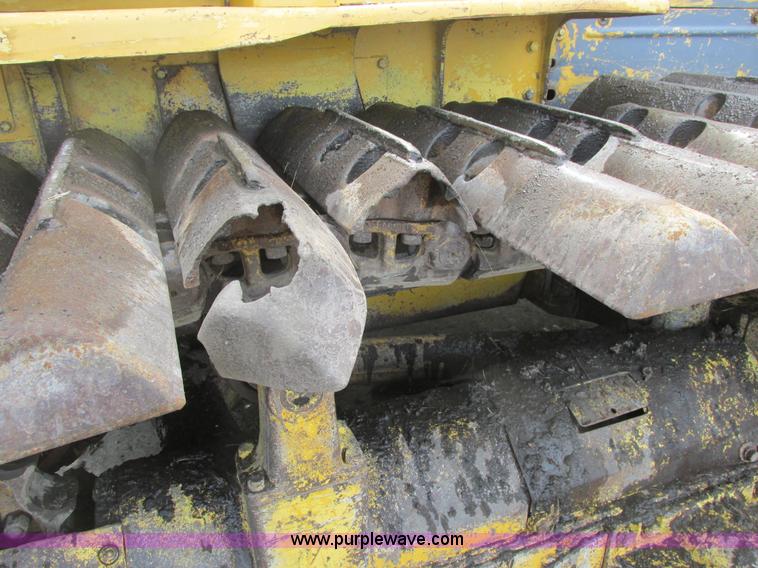 image for item A8506 1985 Komatsu D65P-8  dozer