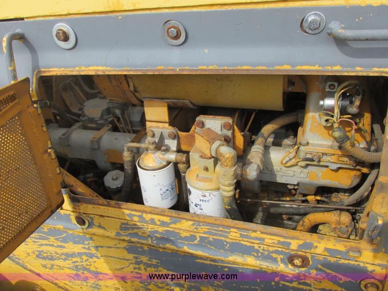 image for item A8506 1985 Komatsu D65P-8  dozer