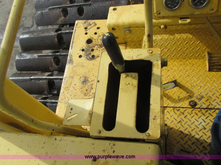 image for item A8506 1985 Komatsu D65P-8  dozer