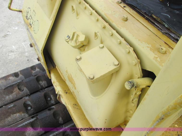 image for item A8506 1985 Komatsu D65P-8  dozer