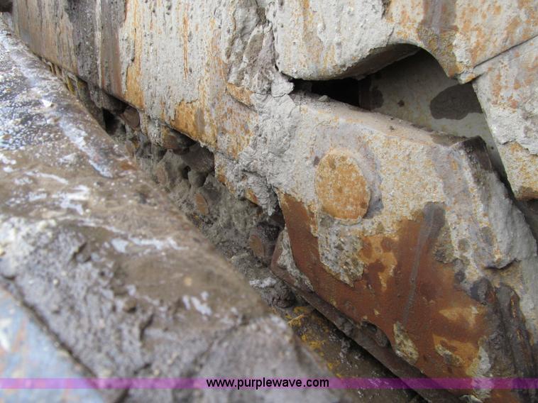 image for item D7173 2001 Caterpillar D6R XW dozer