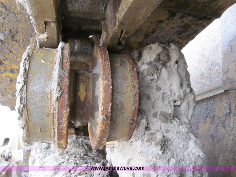 image for item D7173 2001 Caterpillar D6R XW dozer