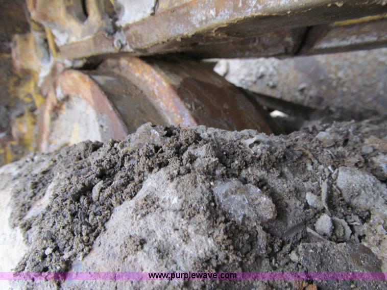 image for item D7173 2001 Caterpillar D6R XW dozer