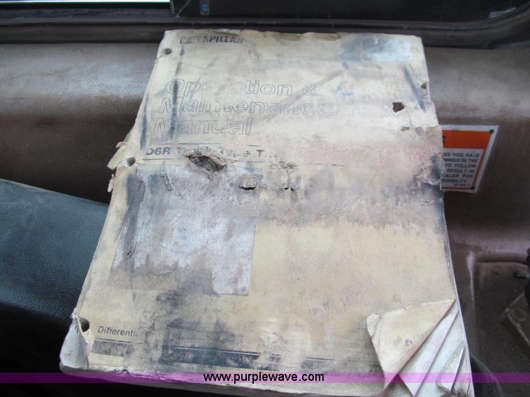 image for item D7173 2001 Caterpillar D6R XW dozer