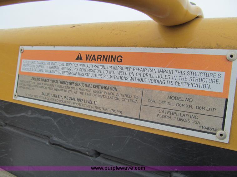 image for item D7173 2001 Caterpillar D6R XW dozer