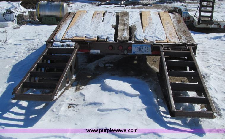 image for item D7241 1997 Trail King TK24-2400 equipment trailer