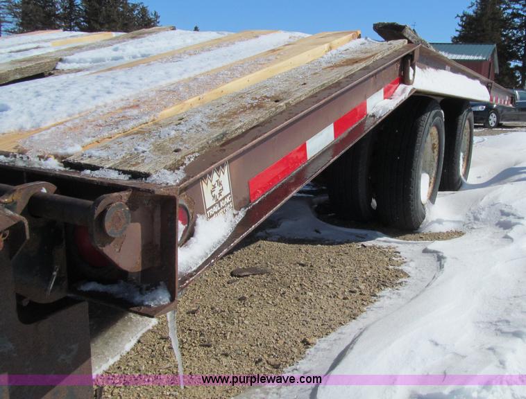 image for item D7241 1997 Trail King TK24-2400 equipment trailer