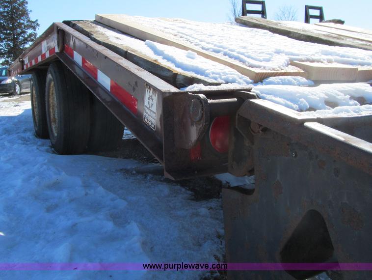 image for item D7241 1997 Trail King TK24-2400 equipment trailer
