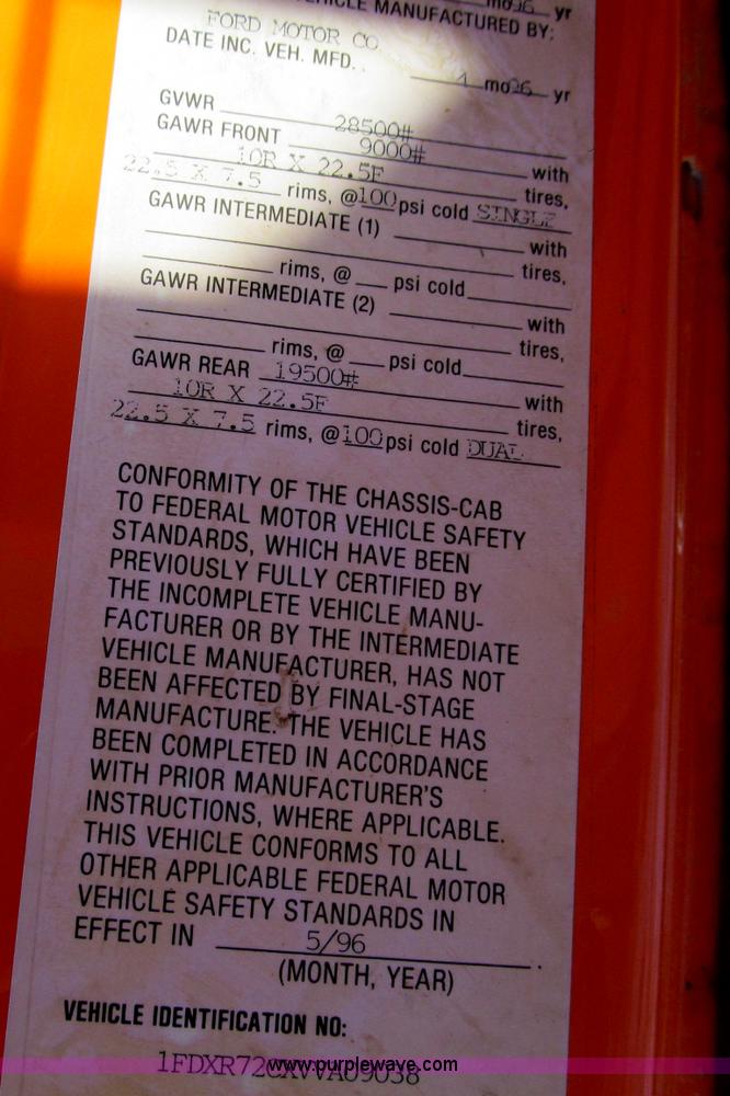 image for item D7242 1997 Ford N7000 dump truck