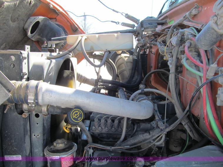 image for item D7242 1997 Ford N7000 dump truck