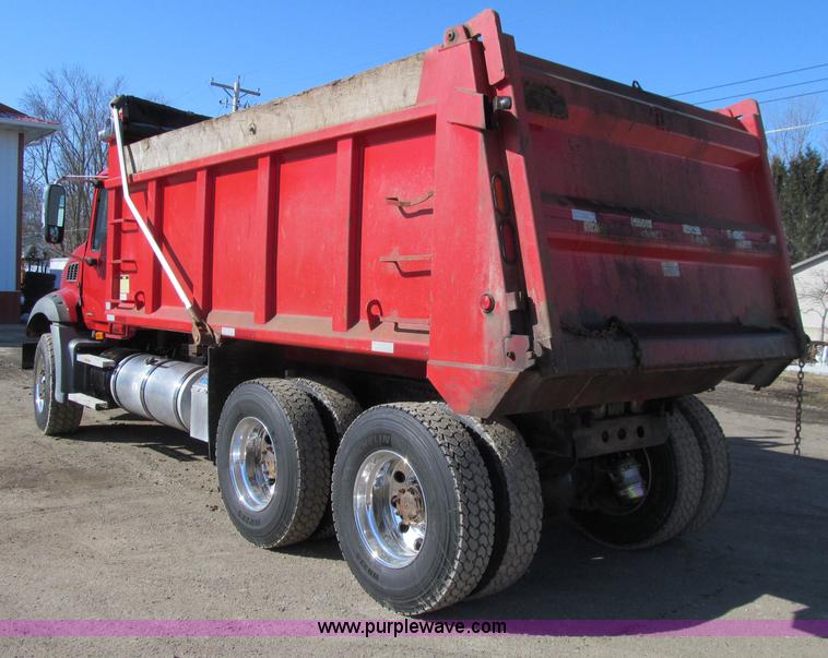 image for item D7244 2007 Mack CT713 Granite tandem axle dump truck