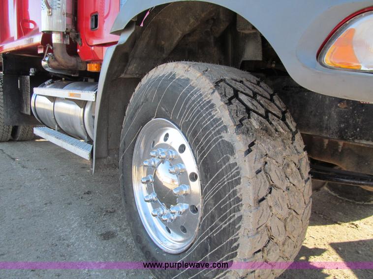 image for item D7244 2007 Mack CT713 Granite tandem axle dump truck