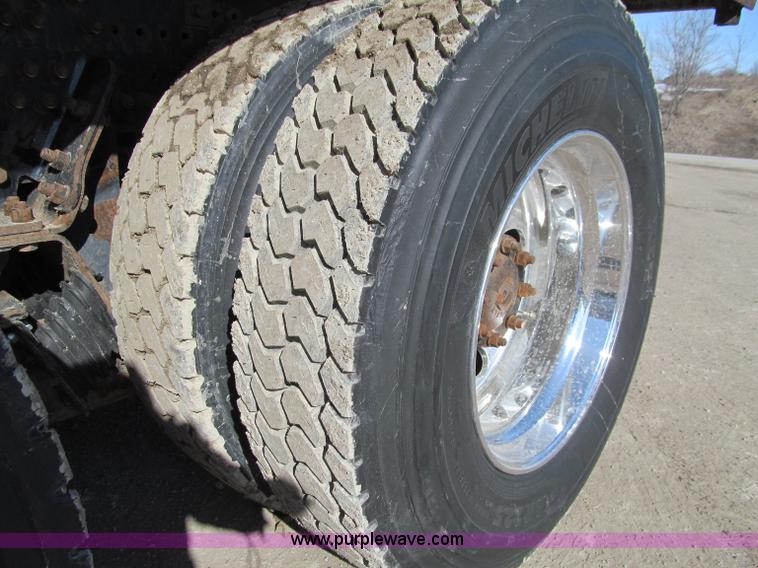 image for item D7244 2007 Mack CT713 Granite tandem axle dump truck