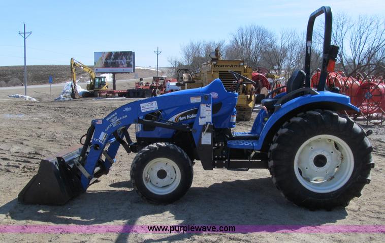 image for item D7245 2006 New Holland TC45A MFWD tractor