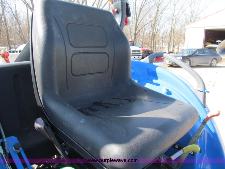 image for item D7245 2006 New Holland TC45A MFWD tractor