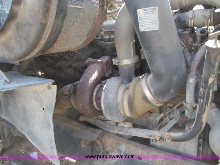 image for item D7248 1993 Ford L9000 Aeromax dump truck