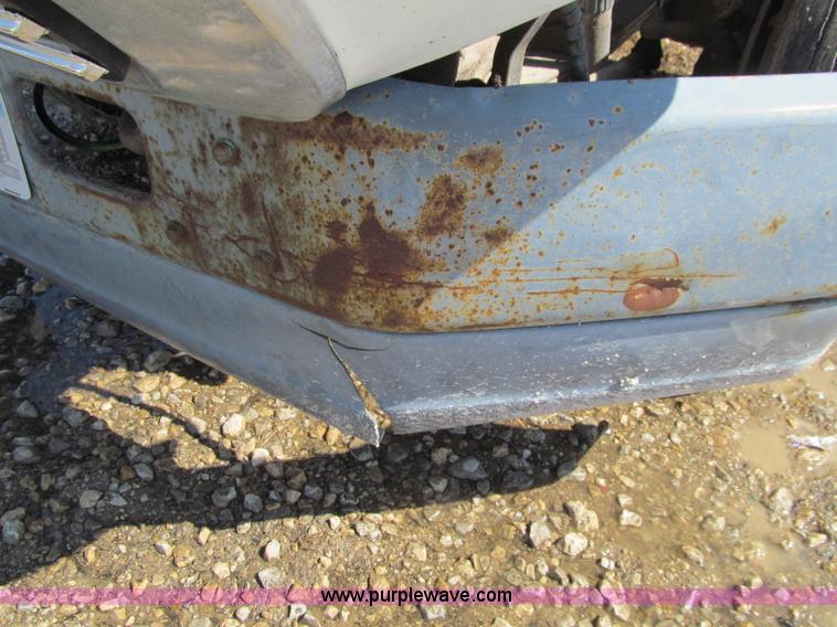 image for item D7248 1993 Ford L9000 Aeromax dump truck