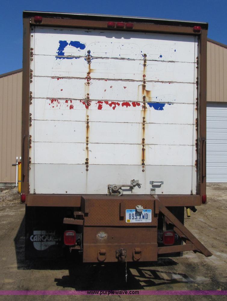 image for item D7249 1990 Ford CL9000 box truck