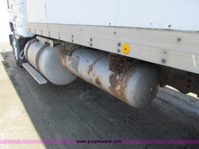 image for item D7249 1990 Ford CL9000 box truck