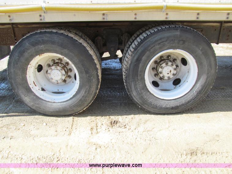 image for item D7249 1990 Ford CL9000 box truck